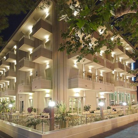 Hotel Muccioli 米萨诺阿德里亚蒂科 外观 照片